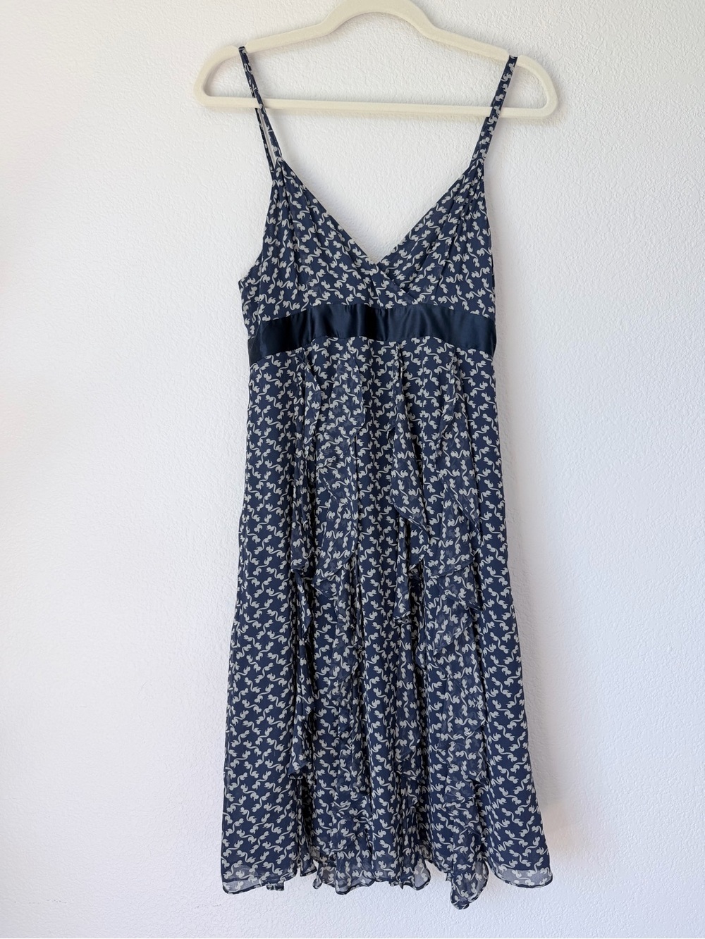 INC 100% Silk Navy Floral Ruffle Dress Size 6 Tiered Handkerchief Hem